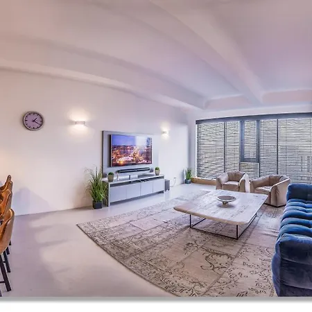 Apartment Loft Astoria By Vagabond